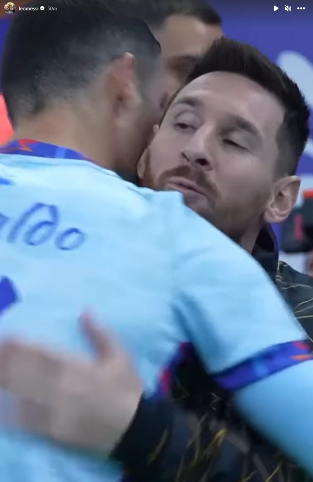 塞超球队劳动1923主帅日佐维奇在比赛中突然去世，年仅44岁