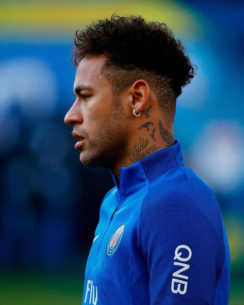 足协杯决赛裁判：韩国裁判高亨进任主裁，德国裁判丹克特任VAR