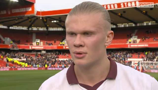 地上足球：梅西带队迈阿密夺冠，球王伟大无需多盐？（梅西率迈阿密夺冠：球王伟业，毋须多言）