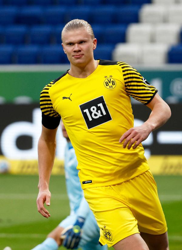 FM：拉齐奥、黄潜、里昂和里尔关注梅斯边翼齐泰什维利（FM：拉齐奥、比利亚雷亚尔、里昂与里尔有意引进梅斯边翼齐泰什维利）