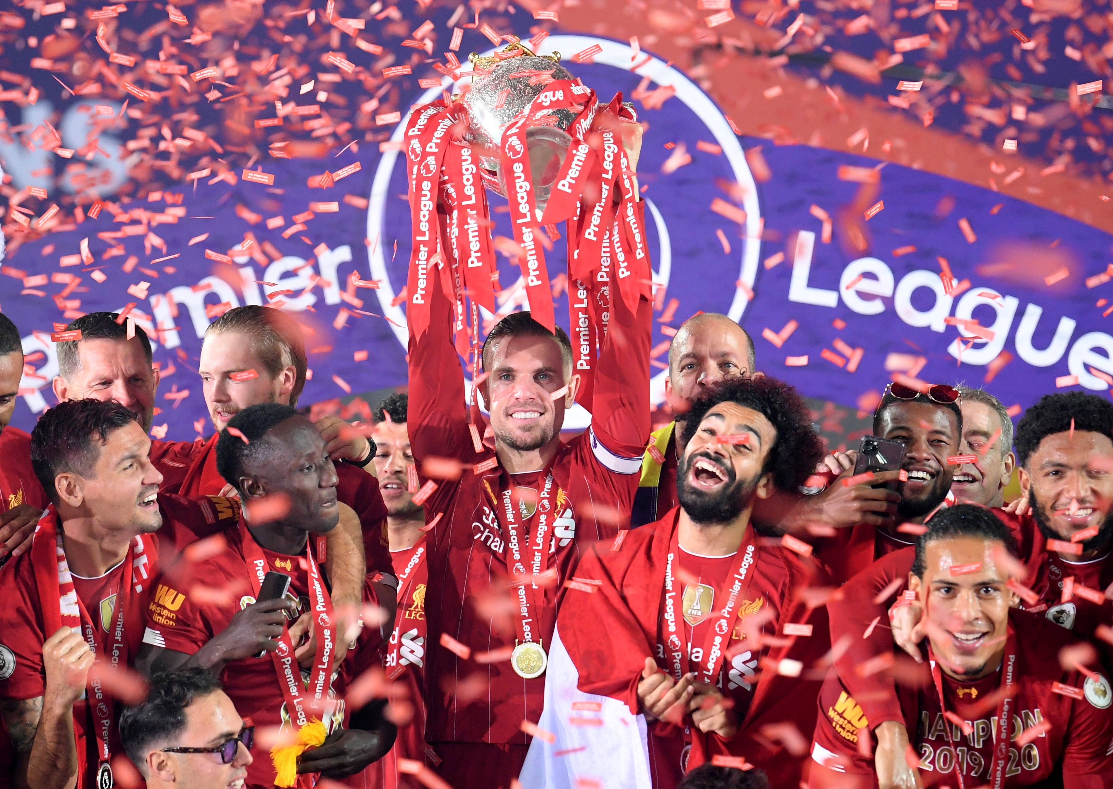 连续3场欧冠进球，17岁小将卡尔当选拜仁3-1葡体全场最佳（欧冠三连斩！17岁新星卡尔当选拜仁3-1击败葡体一役全场最佳）