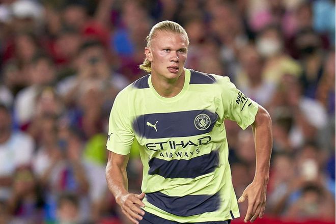 黑暗骑士上身，一哥斯达黎加球队推出与蝙蝠侠的联名球衣